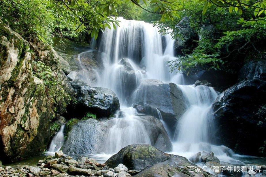 探索未知山峰
